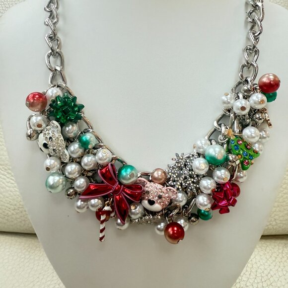 NWT BETSEY JOHNSON Silver Tone Holiday Christmas Baubles Necklace & BRACELET - Picture 3 of 6